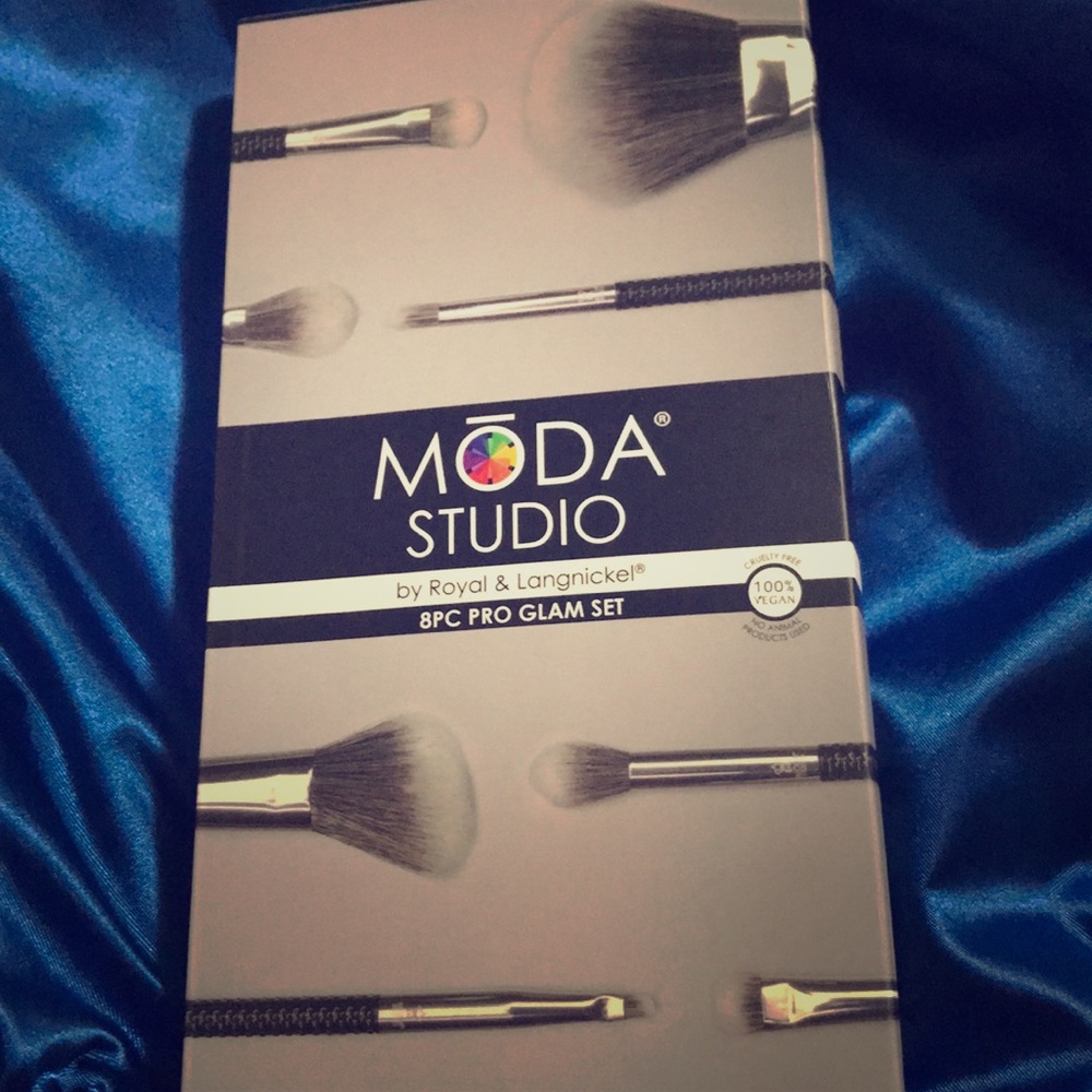 Moda Studio 8PC PRO Glam Set